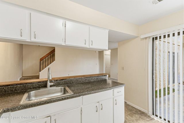 1020 NE Abada Court NE 101, Palm Bay, FL 32905