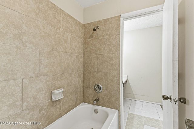 1020 NE Abada Court NE 101, Palm Bay, FL 32905