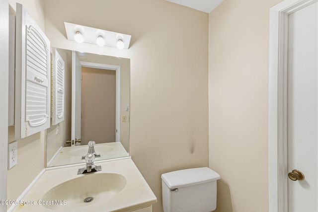 1020 NE Abada Court NE 101, Palm Bay, FL 32905