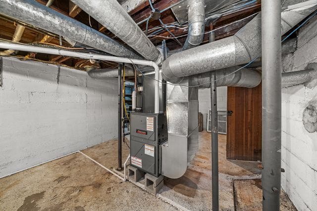 210 E North Street, Leland, IL 60531