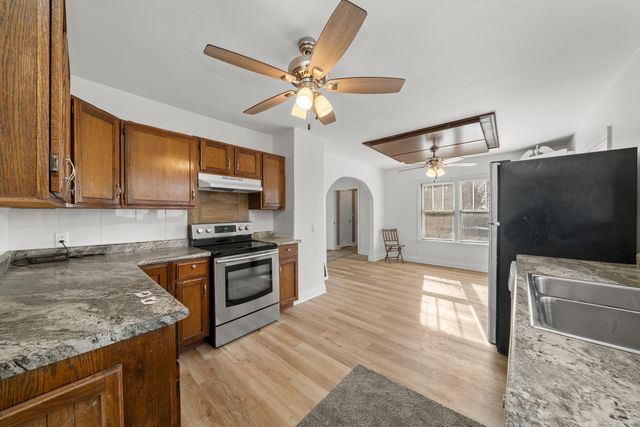 210 E North Street, Leland, IL 60531