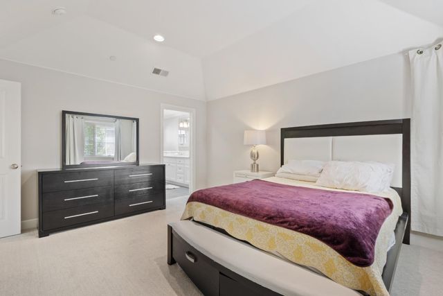 1587 Kentfield Avenue, Redwood City, CA 94061