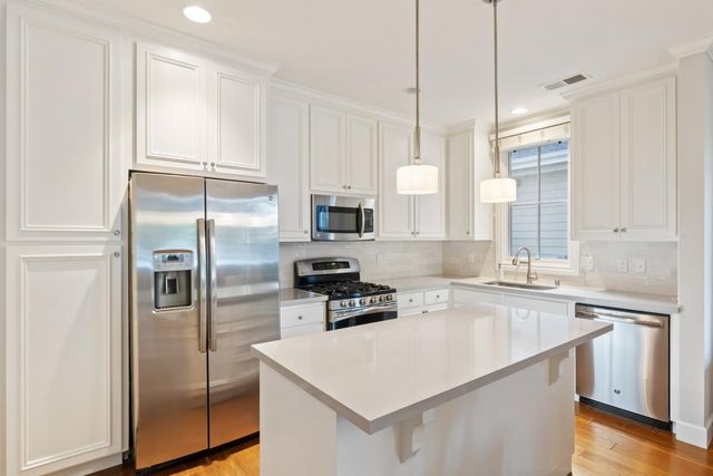 1587 Kentfield Avenue, Redwood City, CA 94061