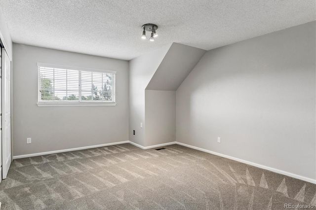 10417 Red Mountain W, Littleton, CO 80127