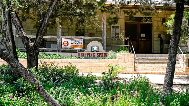 821 Old Stone, Austin, TX 78737