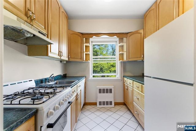 415 Claremont Avenue C004A, Montclair, NJ 07042