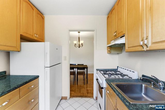 415 Claremont Avenue C004A, Montclair, NJ 07042