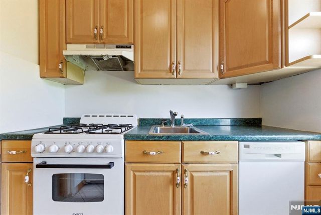 415 Claremont Avenue C004A, Montclair, NJ 07042