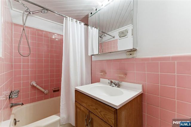 415 Claremont Avenue C004A, Montclair, NJ 07042