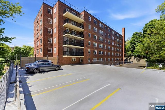 415 Claremont Avenue C004A, Montclair, NJ 07042