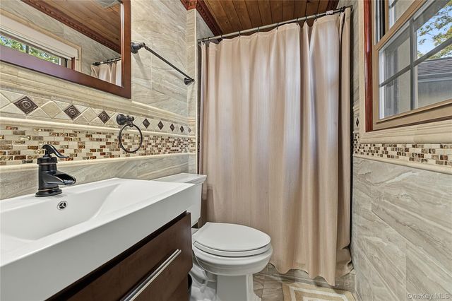 3060 Ann Street, Baldwin, NY 11510