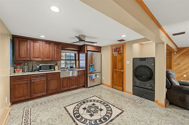 3060 Ann Street, Baldwin, NY 11510