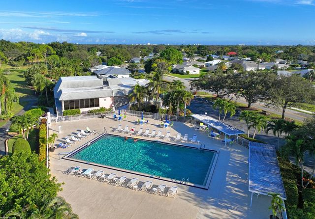 18081 SE Country Club Drive 7-61, Jupiter, FL 33469
