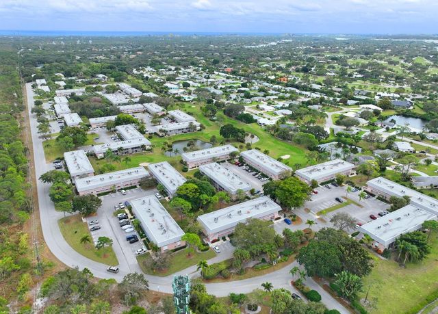 18081 SE Country Club Drive 7-61, Jupiter, FL 33469