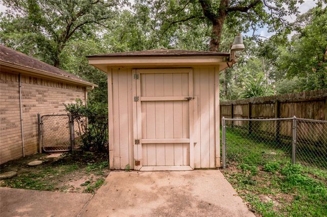 2232 Azalea Circle, Huntsville, TX 77340