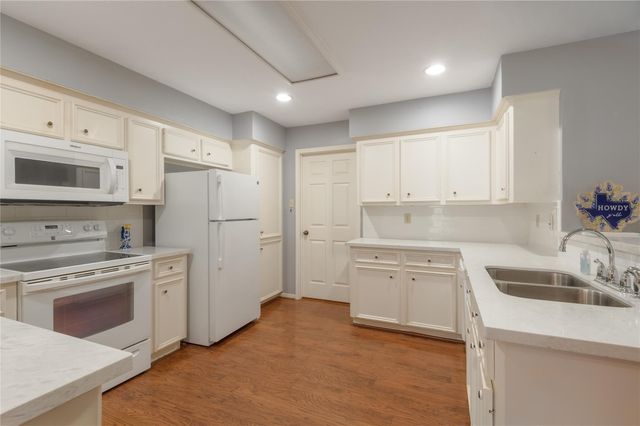 2232 Azalea Circle, Huntsville, TX 77340