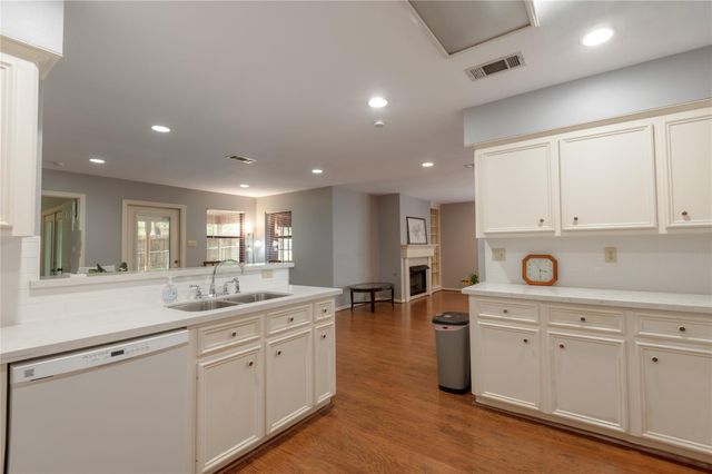 2232 Azalea Circle, Huntsville, TX 77340