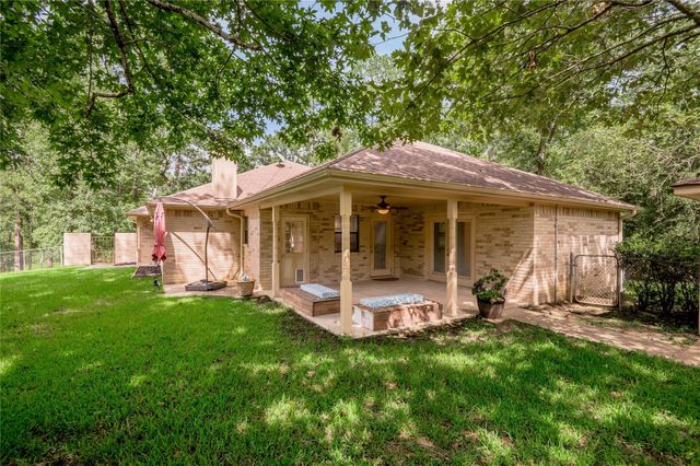 2232 Azalea Circle, Huntsville, TX 77340