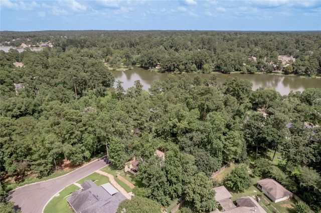 2232 Azalea Circle, Huntsville, TX 77340
