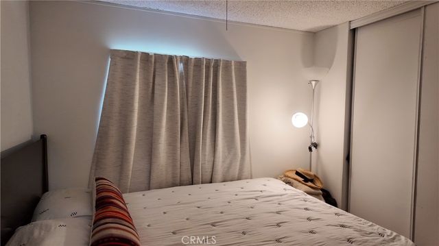 7560 Woodman Pl 72, Van Nuys, CA 91405