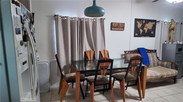 7560 Woodman Pl 72, Van Nuys, CA 91405