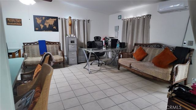 7560 Woodman Pl 72, Van Nuys, CA 91405