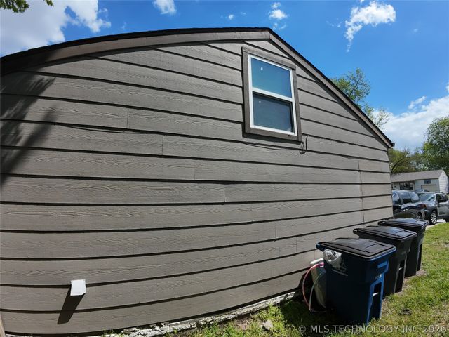 5947 E Newton Street, Tulsa, OK 74115