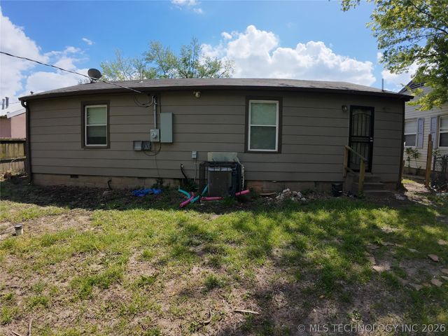 5947 E Newton Street, Tulsa, OK 74115