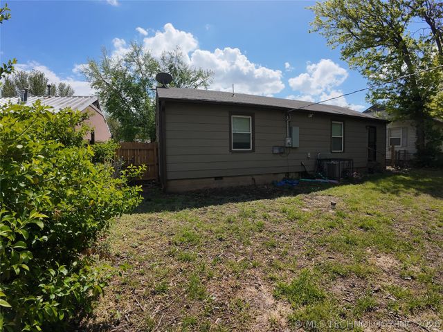 5947 E Newton Street, Tulsa, OK 74115