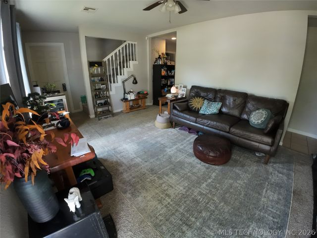 5947 E Newton Street, Tulsa, OK 74115