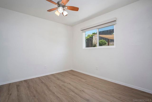 9767 Halberns Blvd, Santee, CA 92071