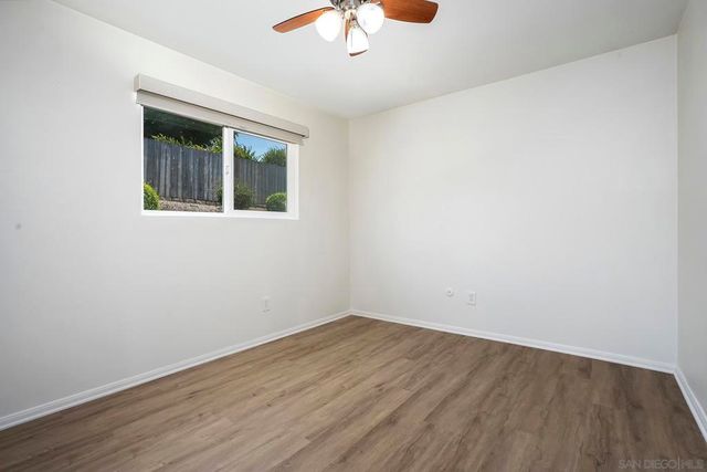 9767 Halberns Blvd, Santee, CA 92071