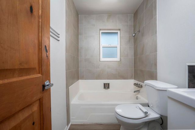 9767 Halberns Blvd, Santee, CA 92071