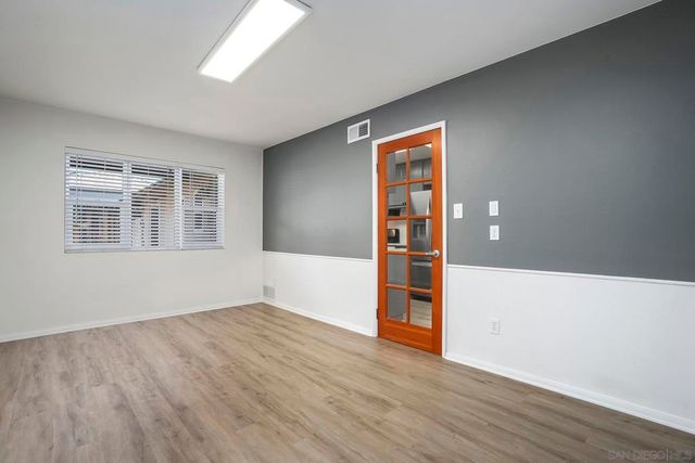 9767 Halberns Blvd, Santee, CA 92071
