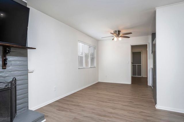 9767 Halberns Blvd, Santee, CA 92071