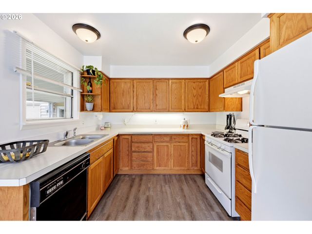 7905 Se BYBEE Blvd, Portland, OR 97206