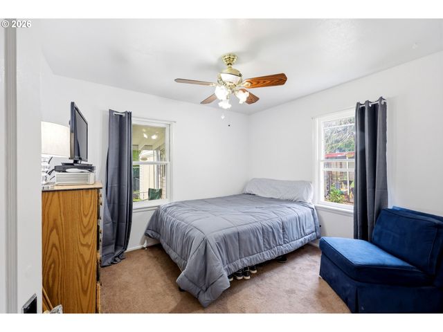 7905 Se BYBEE Blvd, Portland, OR 97206