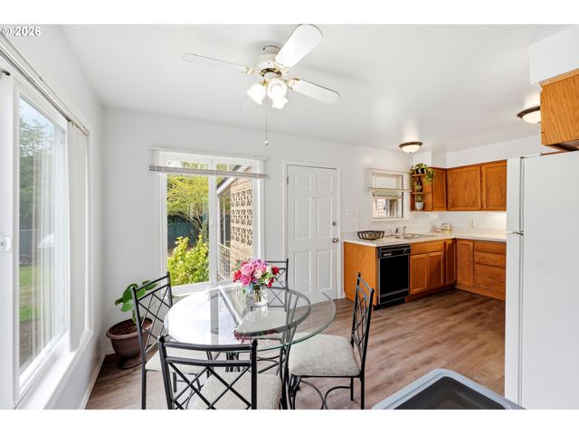 7905 Se BYBEE Blvd, Portland, OR 97206