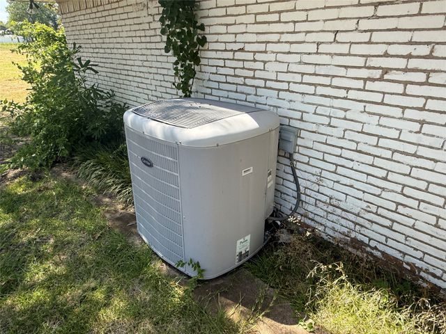 604 E Highland Road, Ovilla, TX 75154