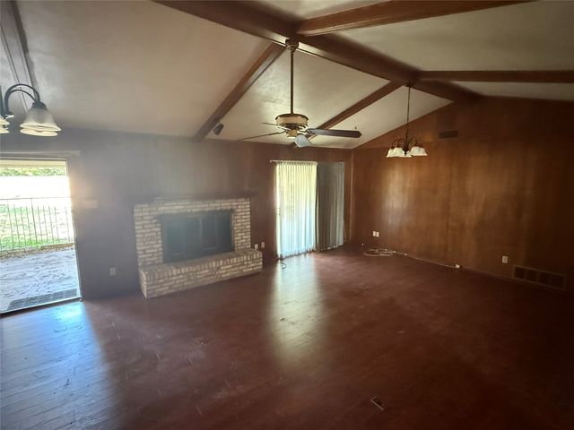 604 E Highland Road, Ovilla, TX 75154