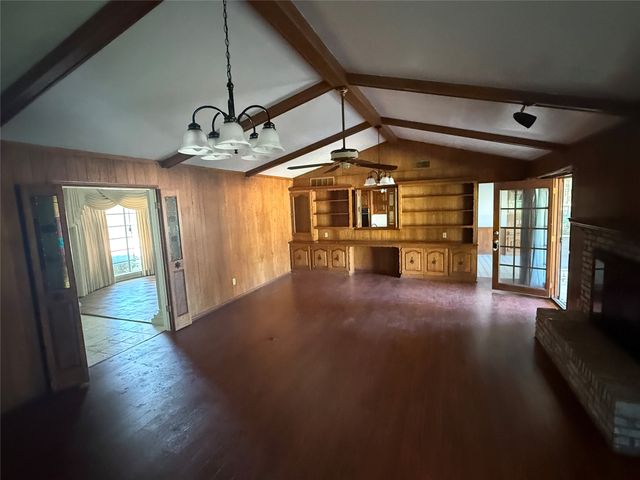 604 E Highland Road, Ovilla, TX 75154