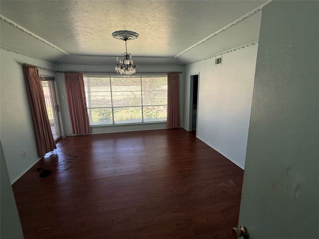 604 E Highland Road, Ovilla, TX 75154