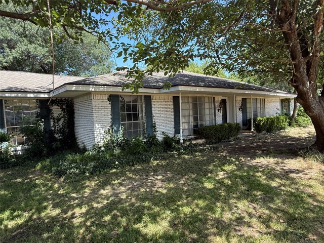 604 E Highland Road, Ovilla, TX 75154