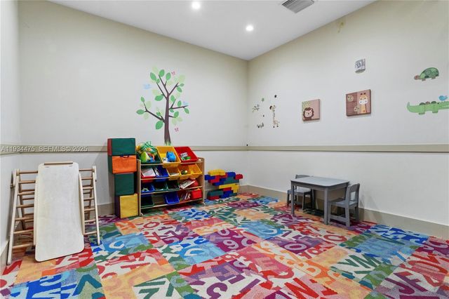 1331 Brickell Bay Dr 3007, Miami, FL 33131