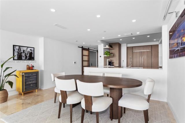 1331 Brickell Bay Dr 3007, Miami, FL 33131