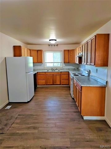 240 Lakeview Drive, Elsberry, MO 63343