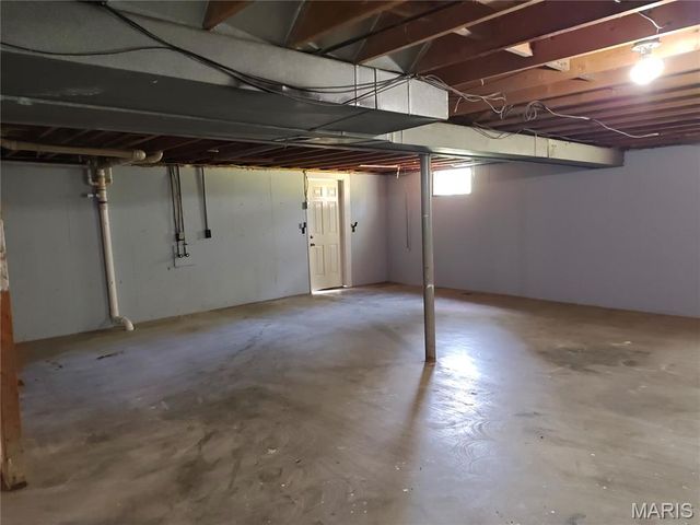 240 Lakeview Drive, Elsberry, MO 63343