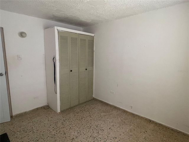 Valle Hermoso TOMAS DE CASTRO, Caguas, PR 00725