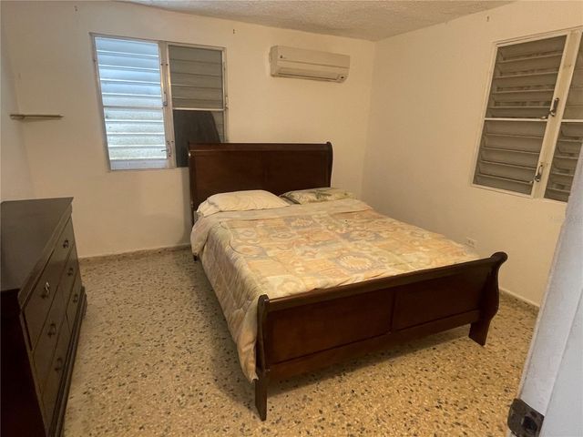 Valle Hermoso TOMAS DE CASTRO, Caguas, PR 00725