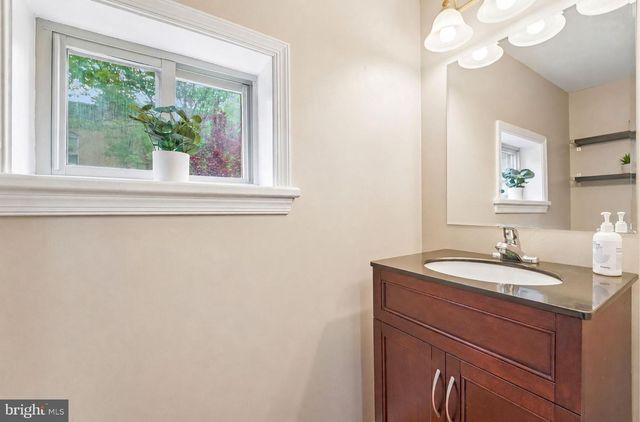 2506 E FAIRMOUNT AVE, Baltimore, MD 21224